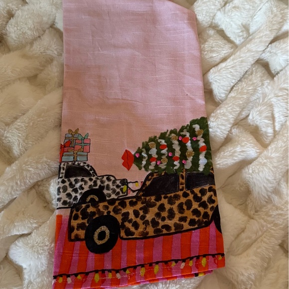 Kendra Dandy Bouffants and Broken Hearts Car Dish Towel.NWOT - Picture 3 of 4